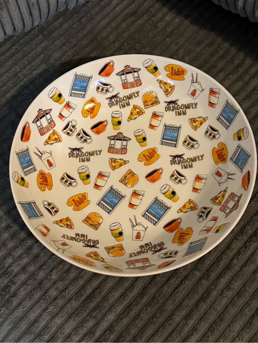 Gilmore Girls Round Ceramic Plate with Show Icons Pattern -NWT